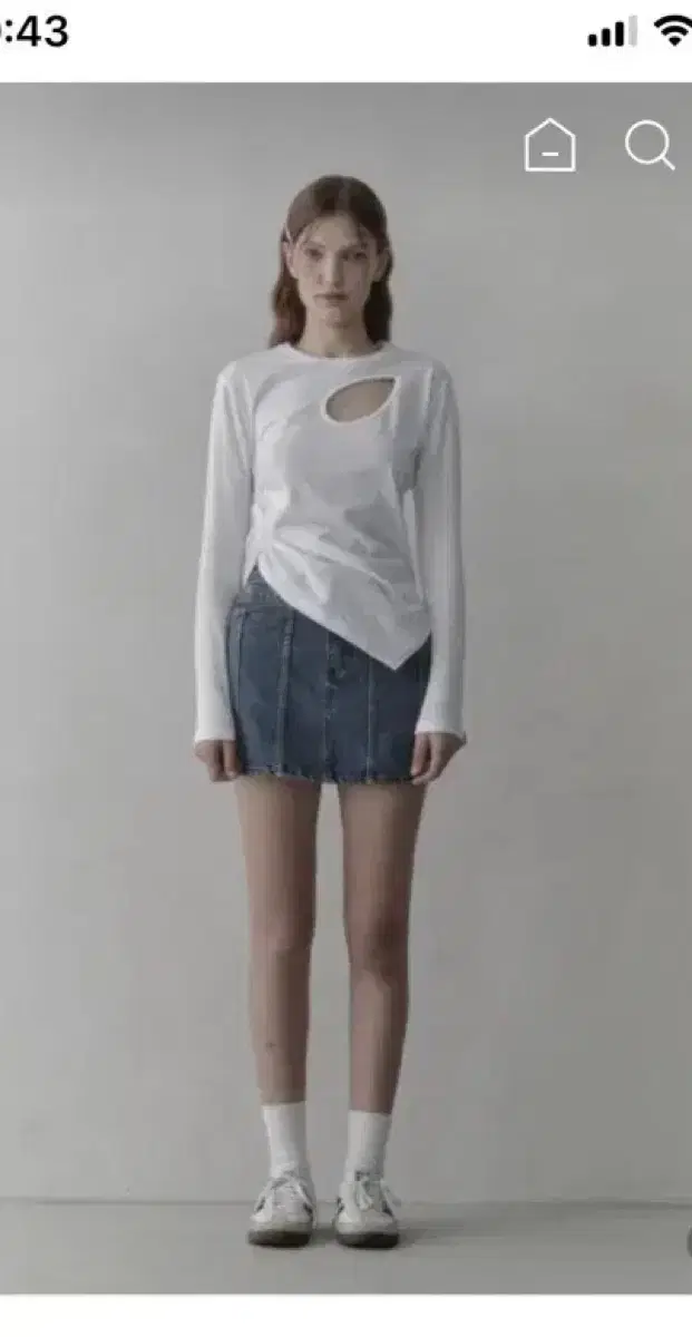 마우솔레움 Shirring cut-out t-shirt - White